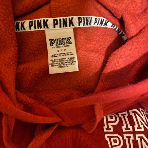 Pink sweater - Picture 1 of 2